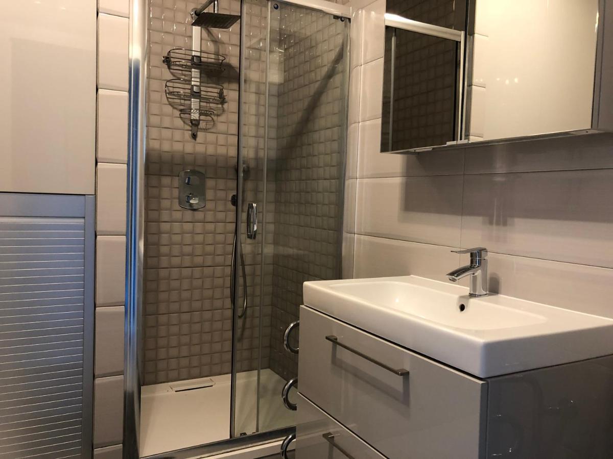 Szafarnia - Apartament Danzica Esterno foto